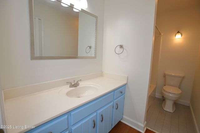 2628 Cedar Point Rd, La Grange, KY 40031