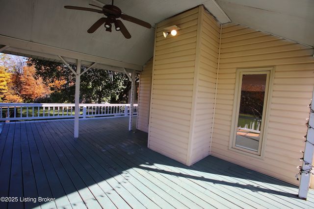 2628 Cedar Point Rd, La Grange, KY 40031