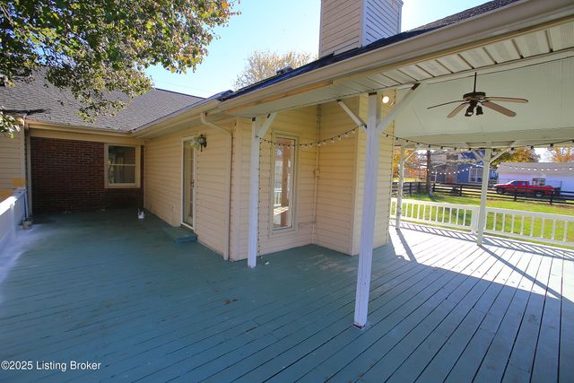 2628 Cedar Point Rd, La Grange, KY 40031