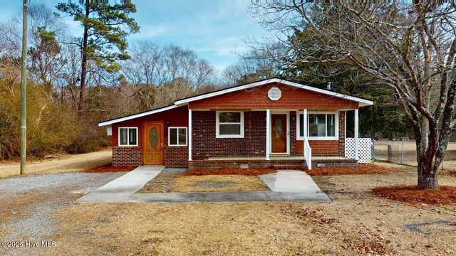 128 Moore Allen Street, Dudley, NC 28333