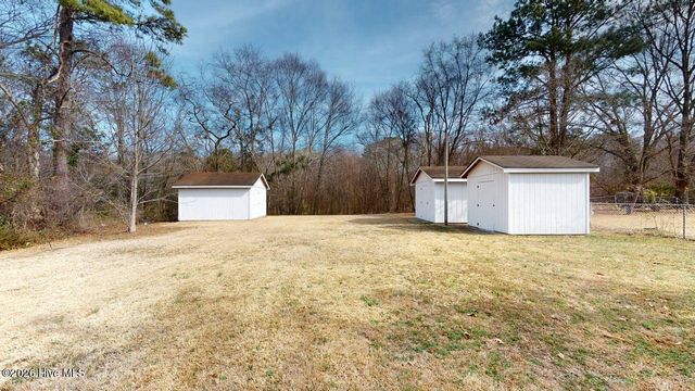 128 Moore Allen Street, Dudley, NC 28333