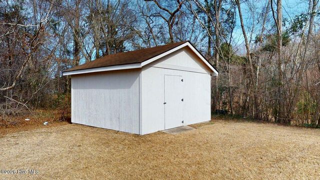 128 Moore Allen Street, Dudley, NC 28333