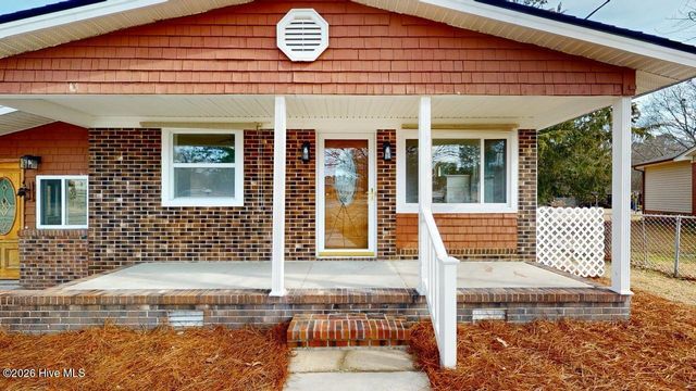 128 Moore Allen Street, Dudley, NC 28333