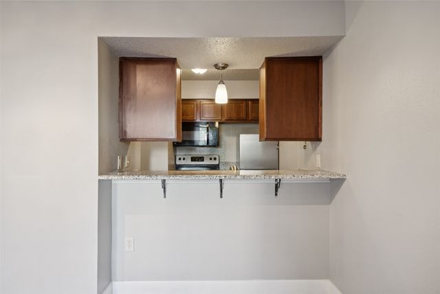 1503 N Garrett Avenue 111, Dallas, TX 75206