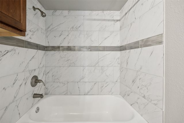 1503 N Garrett Avenue 111, Dallas, TX 75206