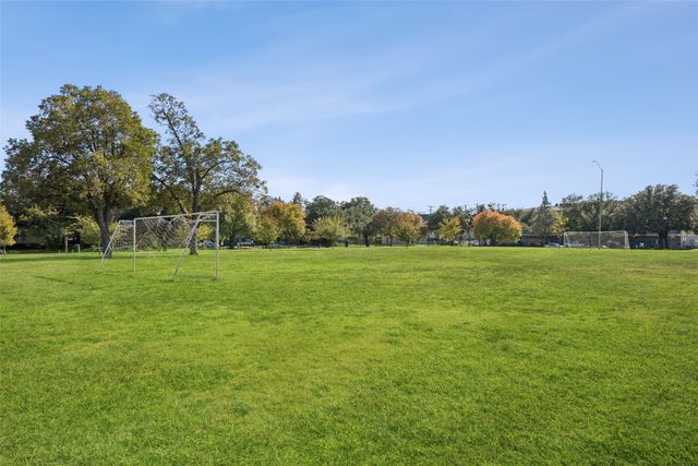 1503 N Garrett Avenue 111, Dallas, TX 75206