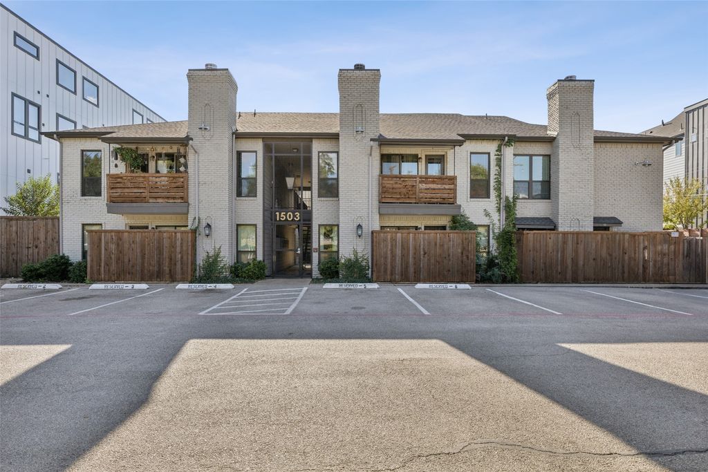 1503 N Garrett Avenue 111, Dallas, TX 75206