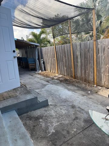 512 9th Avenue N 514, Lake Worth, FL 33460