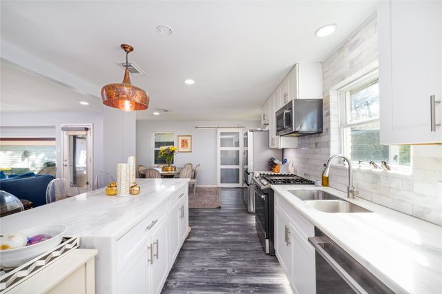 5347 Rutherglenn Drive, Houston, TX 77096