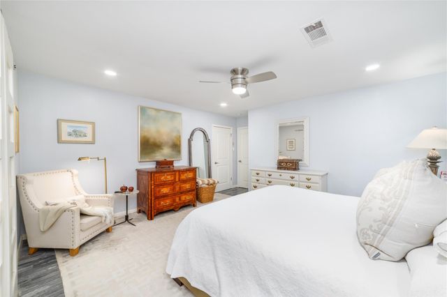 5347 Rutherglenn Drive, Houston, TX 77096