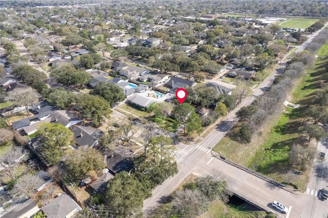 5347 Rutherglenn Drive, Houston, TX 77096