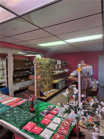 4231 Steubenville Pike, Robinson Twp, PA 15205