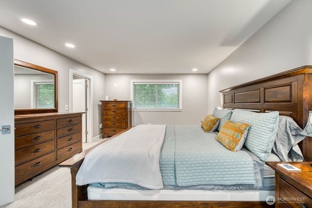 10612 34th Street Ct NW, Gig Harbor, WA 98335