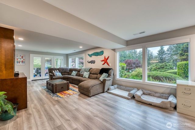 10612 34th Street Ct NW, Gig Harbor, WA 98335