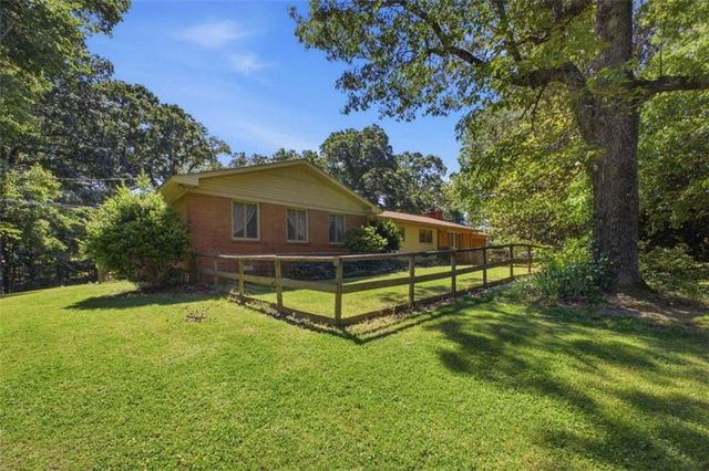 1202 Cave Spring Road, Cedartown, GA 30125