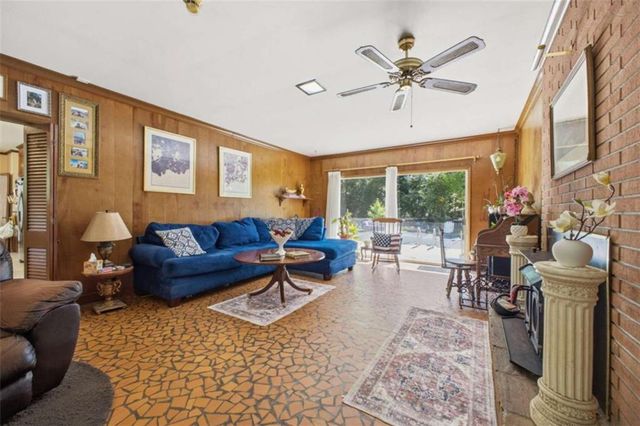1202 Cave Spring Road, Cedartown, GA 30125