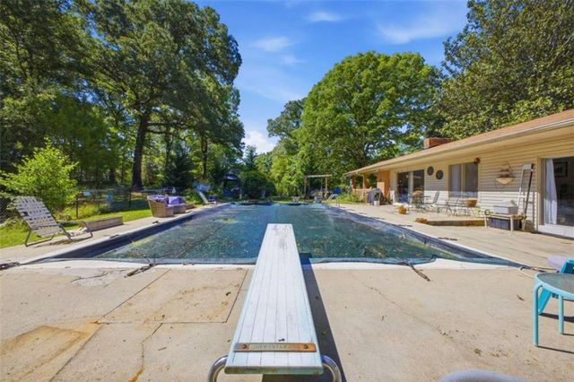 1202 Cave Spring Road, Cedartown, GA 30125