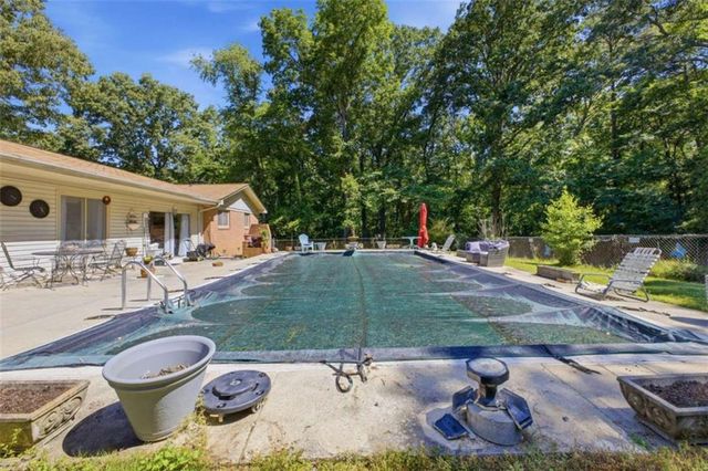 1202 Cave Spring Road, Cedartown, GA 30125