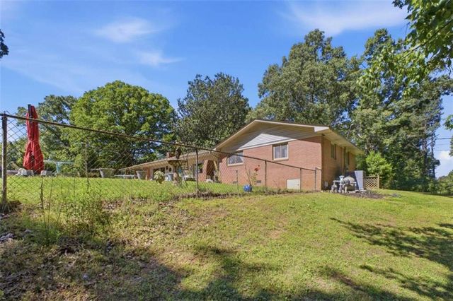 1202 Cave Spring Road, Cedartown, GA 30125