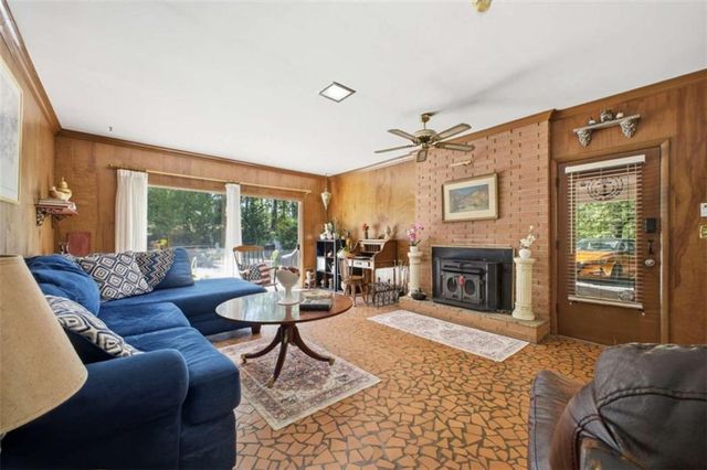 1202 Cave Spring Road, Cedartown, GA 30125