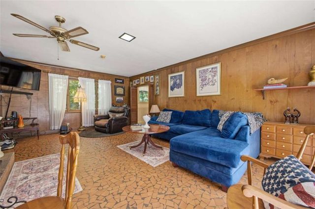 1202 Cave Spring Road, Cedartown, GA 30125