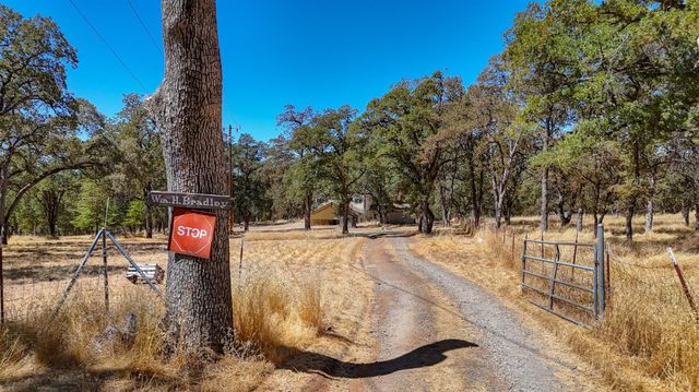 6646 Sourdough Trl, Placerville, CA 95667