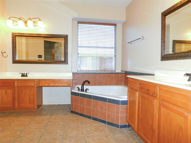 2724 Hereford Road, Denton, TX 76210