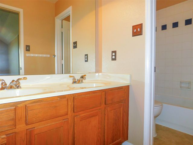 2724 Hereford Road, Denton, TX 76210