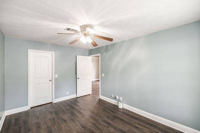 2344 Benay Rd, Nashville, TN 37214