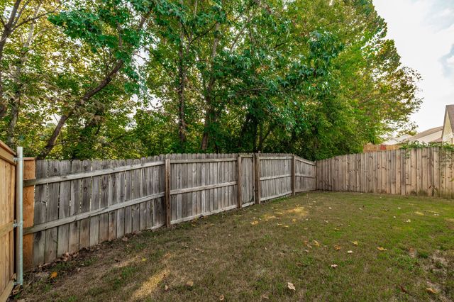 2344 Benay Rd, Nashville, TN 37214