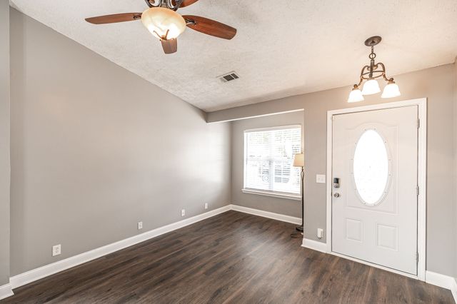 2344 Benay Rd, Nashville, TN 37214