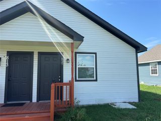 815 Kingdom Circle 35, Waxahachie, TX 75165