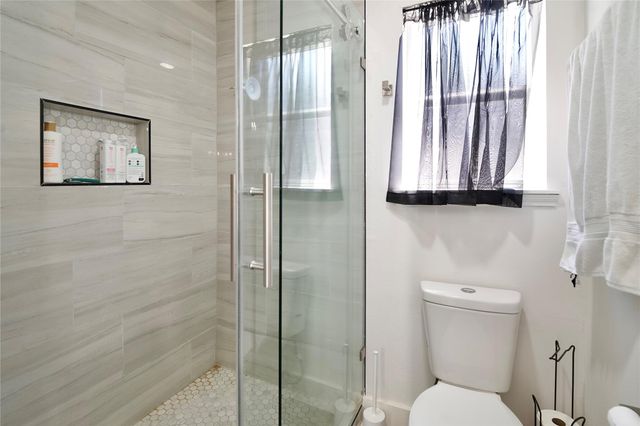 13529 Woodchester Drive, Sugar Land, TX 77498