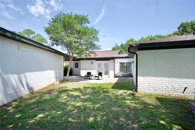 13529 Woodchester Drive, Sugar Land, TX 77498