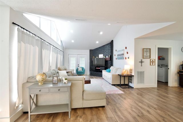 13529 Woodchester Drive, Sugar Land, TX 77498