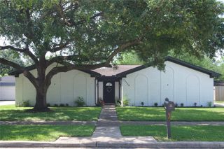 13529 Woodchester Drive, Sugar Land, TX 77498