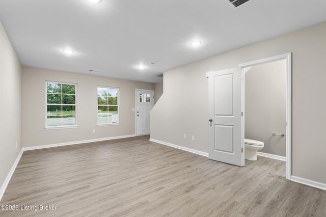 3209 Maldon Ct, Louisville, KY 40216