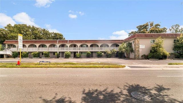 5900 22nd Ave N 5900 22ND AVE N UNIT 1 1, St Petersburg, FL 33710