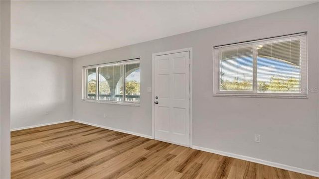 5900 22nd Ave N 5900 22ND AVE N UNIT 1 1, St Petersburg, FL 33710