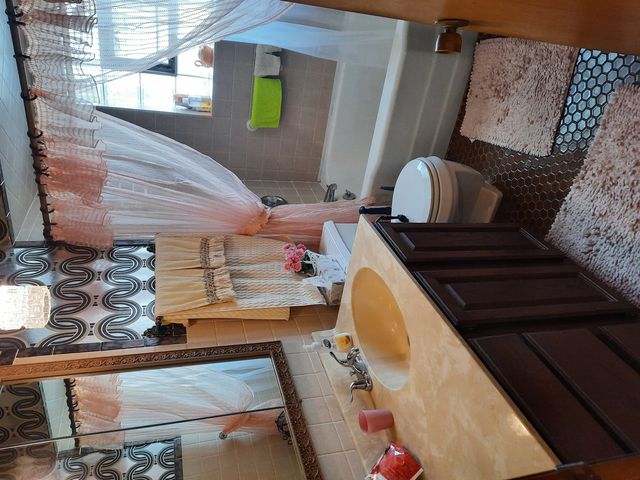 7912 W 73rd Street, Bridgeview, IL 60455