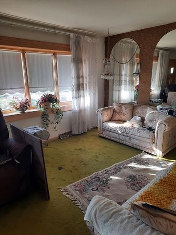 7912 W 73rd Street, Bridgeview, IL 60455