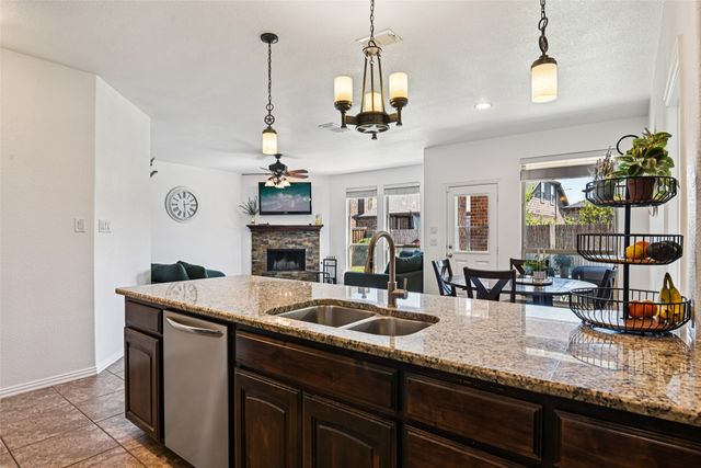 2540 Grey Kingbird Trail, Fort Worth, TX 76244