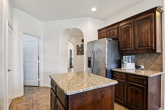 2540 Grey Kingbird Trail, Fort Worth, TX 76244