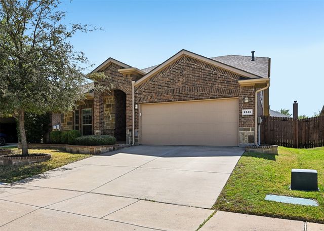 2540 Grey Kingbird Trail, Fort Worth, TX 76244