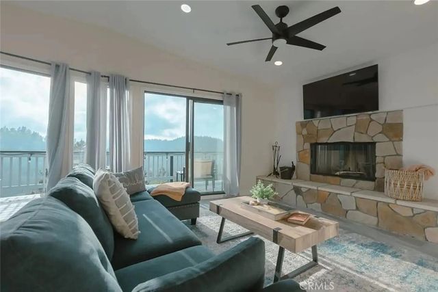 805 Berne Drive, Crestline, CA 92325