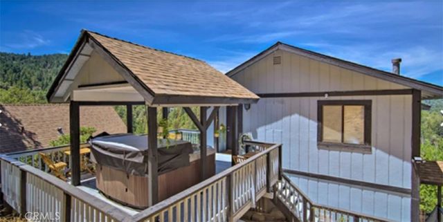805 Berne Drive, Crestline, CA 92325