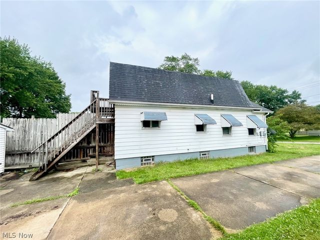 3187 Orchard, Warren, OH 44484