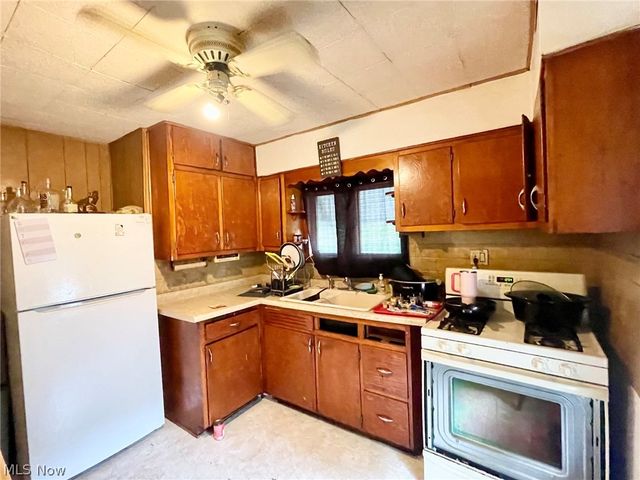 3187 Orchard, Warren, OH 44484