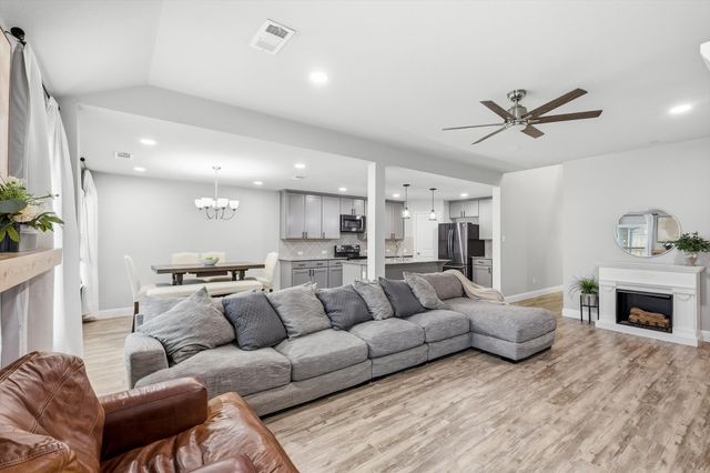 1212 Mount Olive Lane, Forney, TX 75126