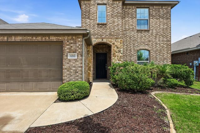 1212 Mount Olive Lane, Forney, TX 75126